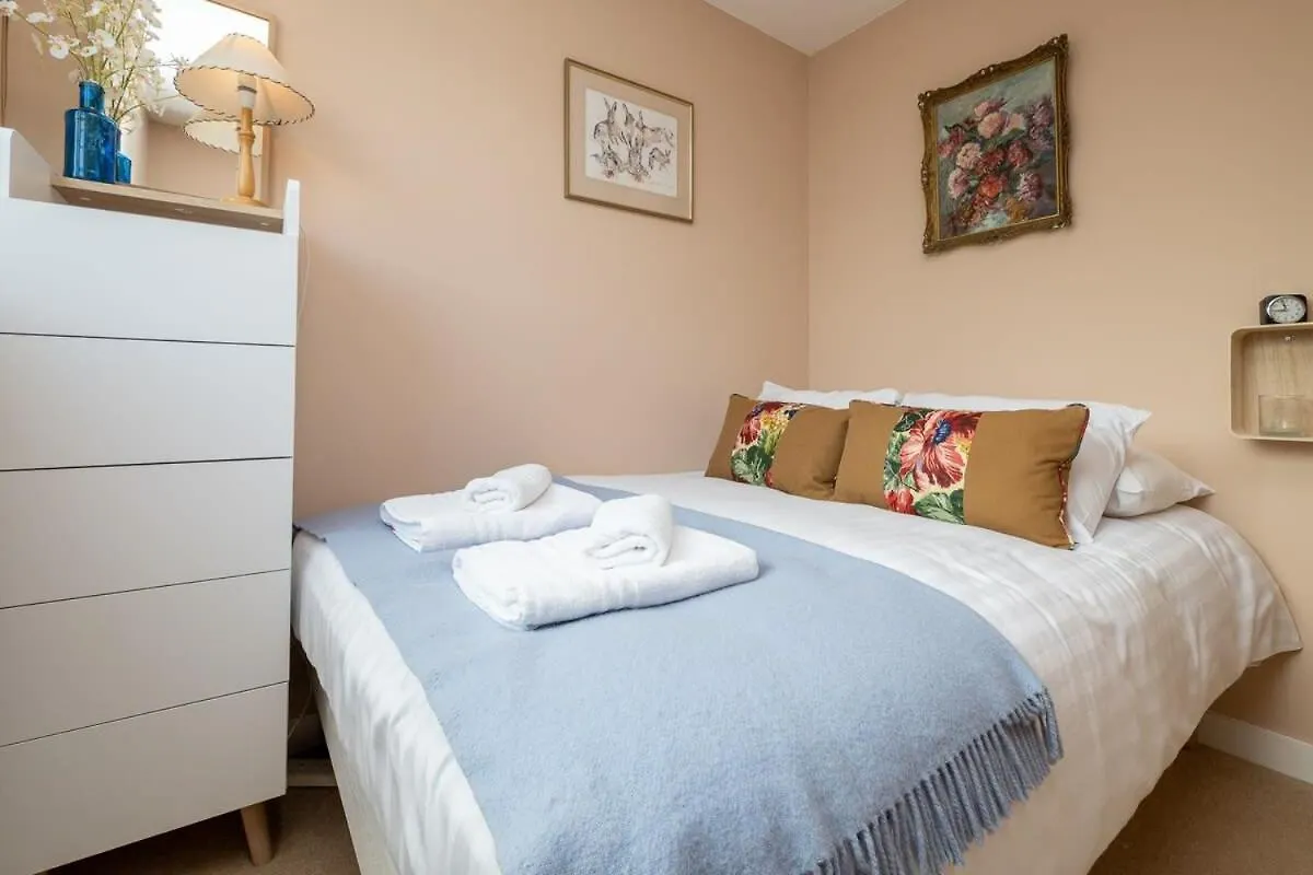 Host & Stay - Kingscote Townhouse Brighton Holiday home